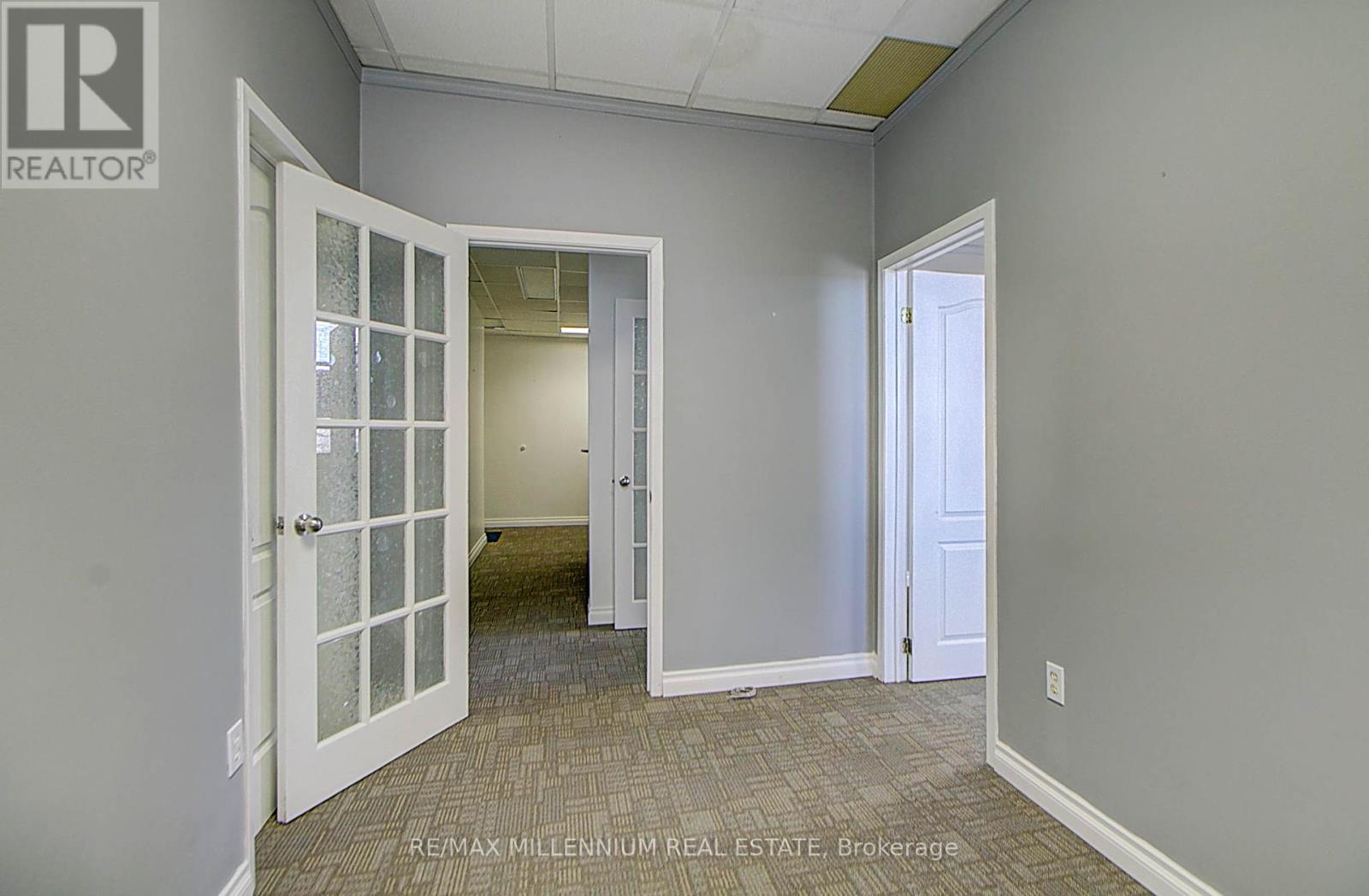 304 - 101 Dundas Street, Whitby, Ontario  L1N 2M2 - Photo 6 - E12364703
