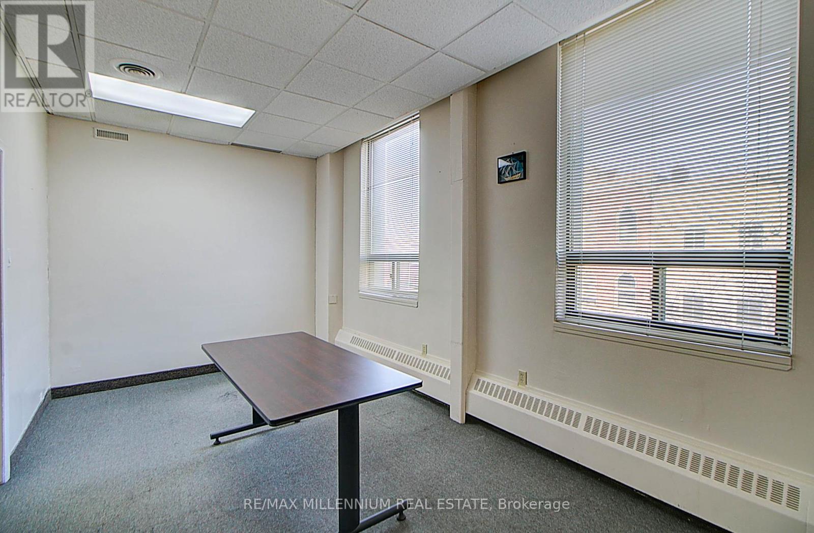 302 - 101 Dundas Street, Whitby, Ontario  L1N 2M2 - Photo 12 - E12364739