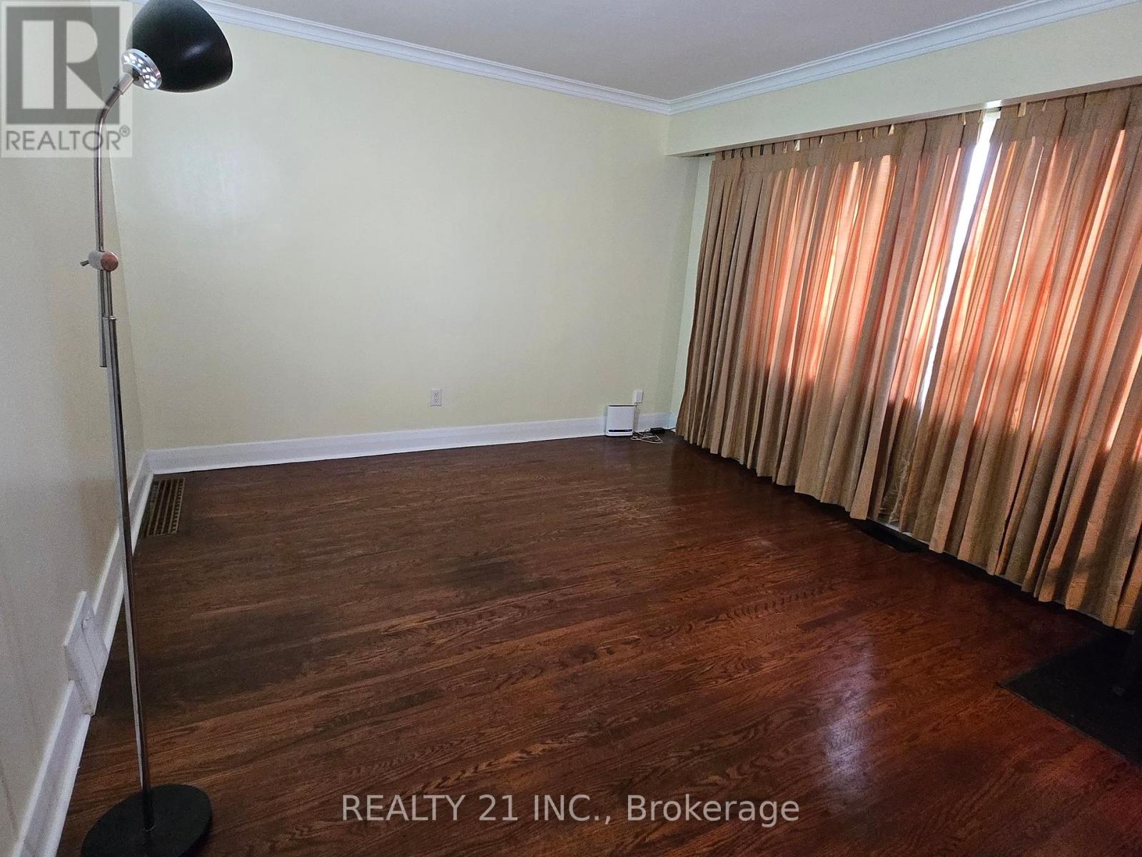 30 Ordway Road, Toronto, Ontario  M1K 4J4 - Photo 2 - E12364754