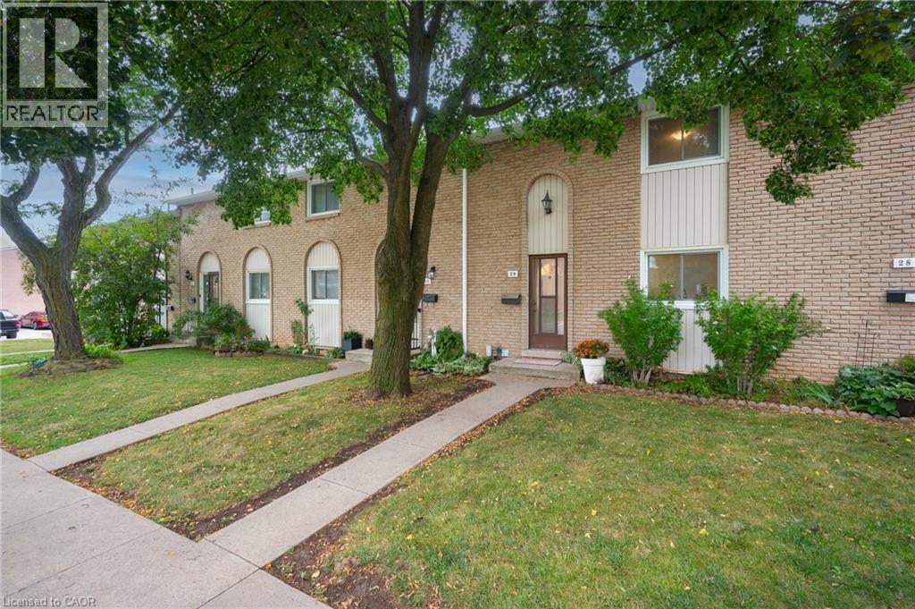 151 Gateshead Crescent Unit# 29, Stoney Creek, Ontario  L8G 3W1 - Photo 3 - 40763546