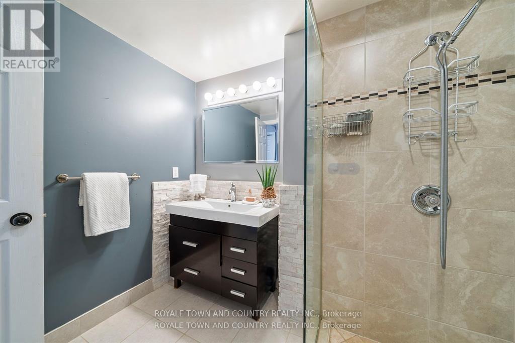 151 Peller Court, Kawartha Lakes, Ontario  K0M 1A0 - Photo 41 - X12364887
