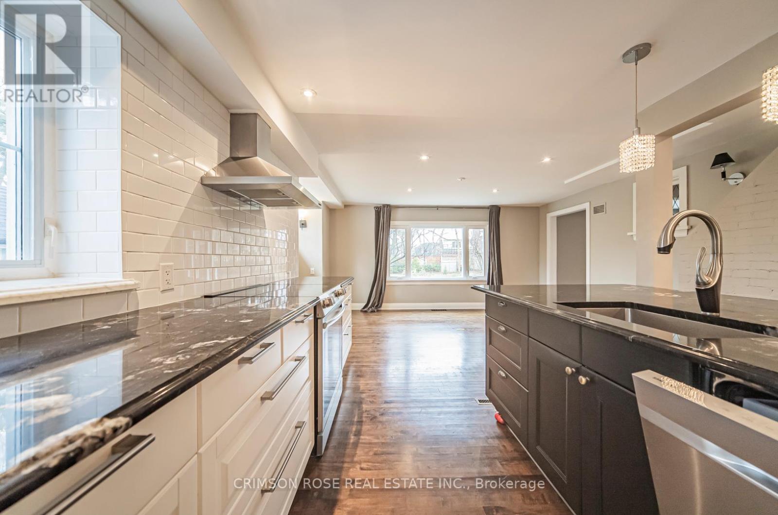 40 Birch Hill Lane, Oakville, Ontario  L6K 2N9 - Photo 18 - W12364769