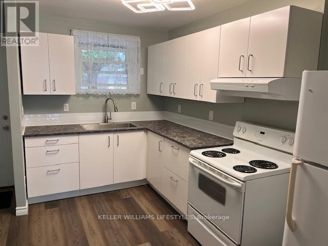 13 - 1919 Trafalgar Street, London East, Ontario  N5V 1A1 - Photo 2 - X12364818