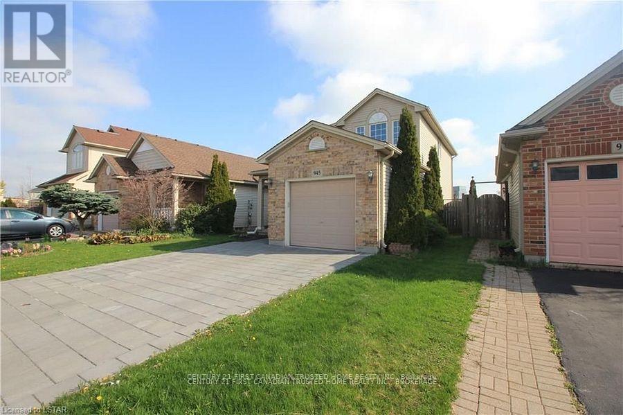 945 Homeview Court, London South, Ontario  N6C 6C1 - Photo 2 - X12364827