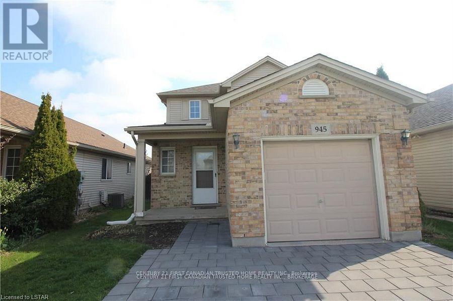 945 Homeview Court, London South, Ontario  N6C 6C1 - Photo 3 - X12364827