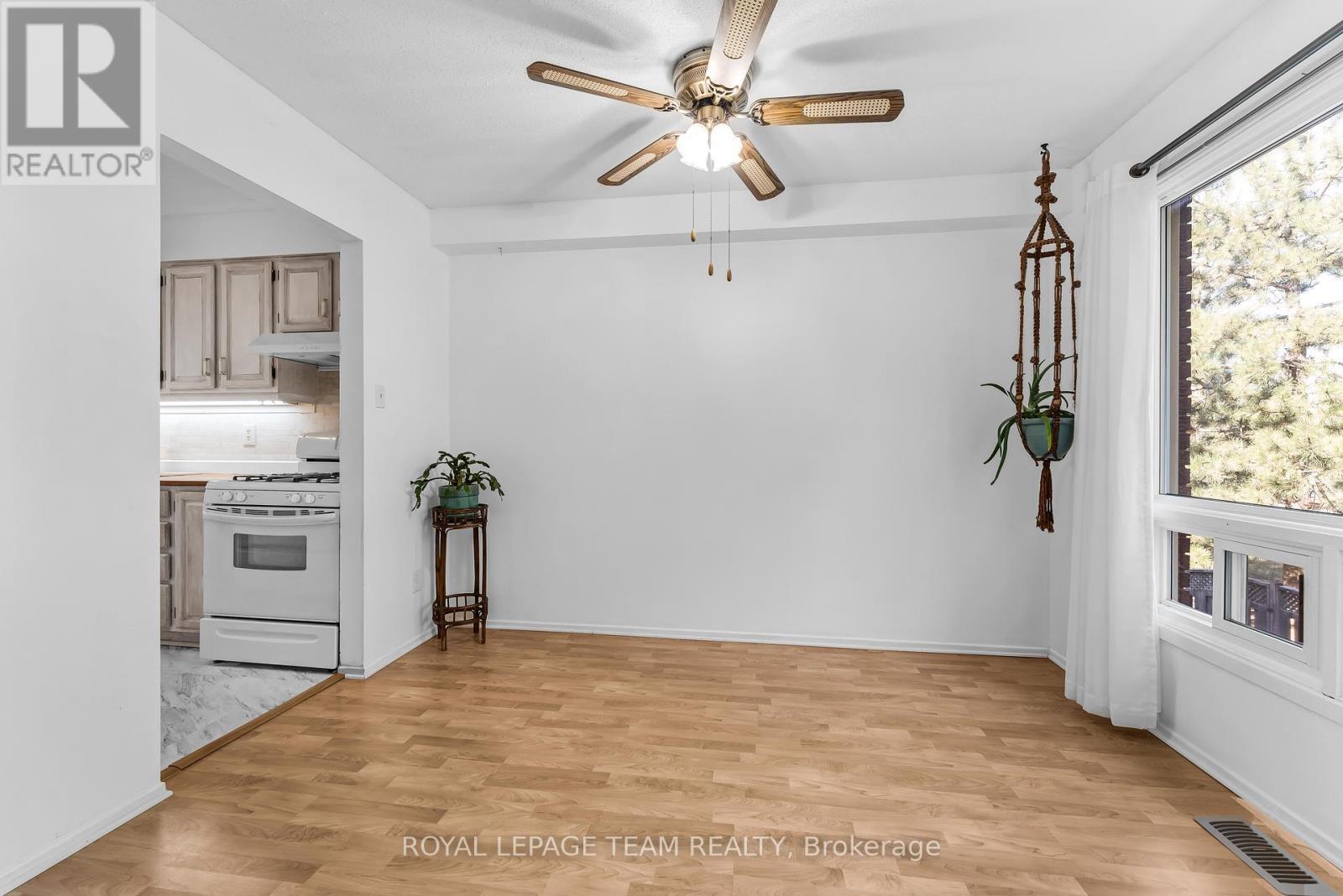 11 - 2415 Southvale Crescent, Ottawa, Ontario  K1B 4T9 - Photo 11 - X12364880