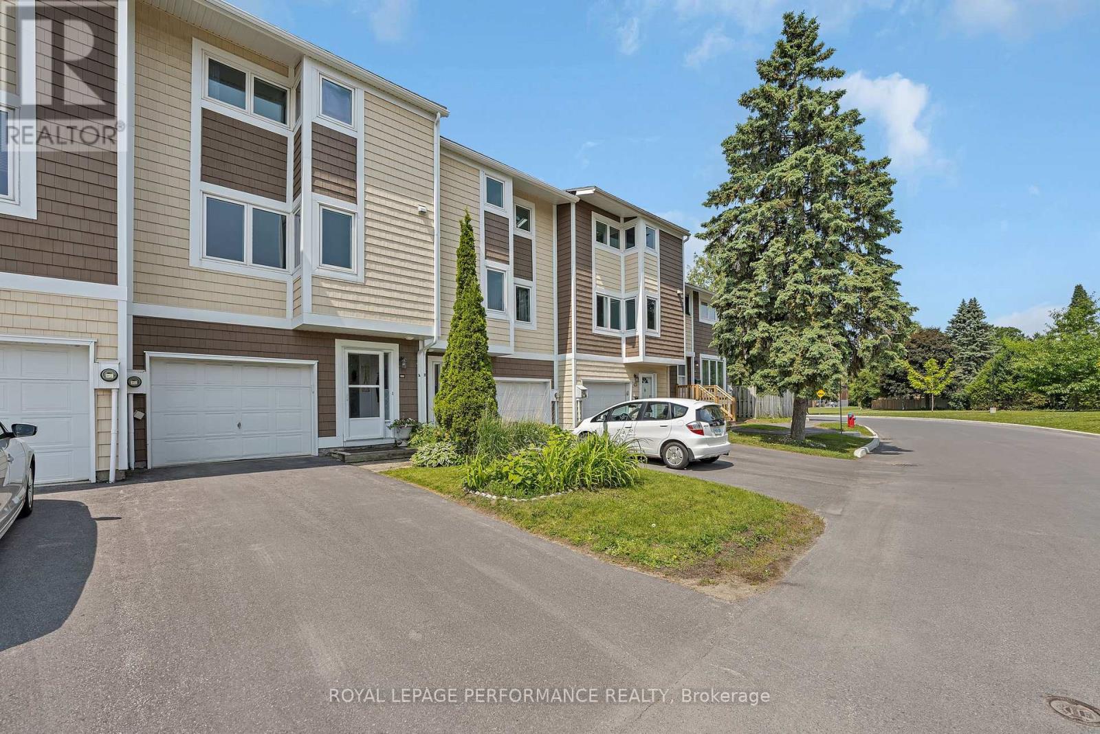 Property at 302 SALTER CRESCENT image 2