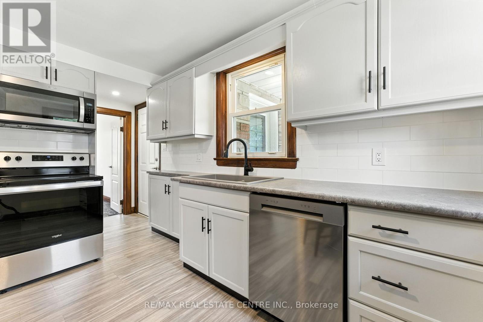 117 Pollock Avenue, Cambridge, Ontario  N1R 2C1 - Photo 13 - X12364714
