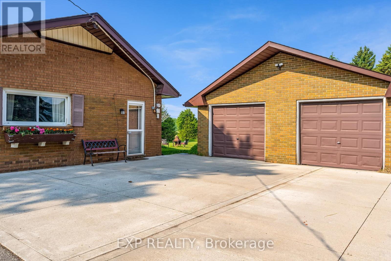 858 Trinity S, Hamilton, Ontario  L0R 1R0 - Photo 29 - X12364757
