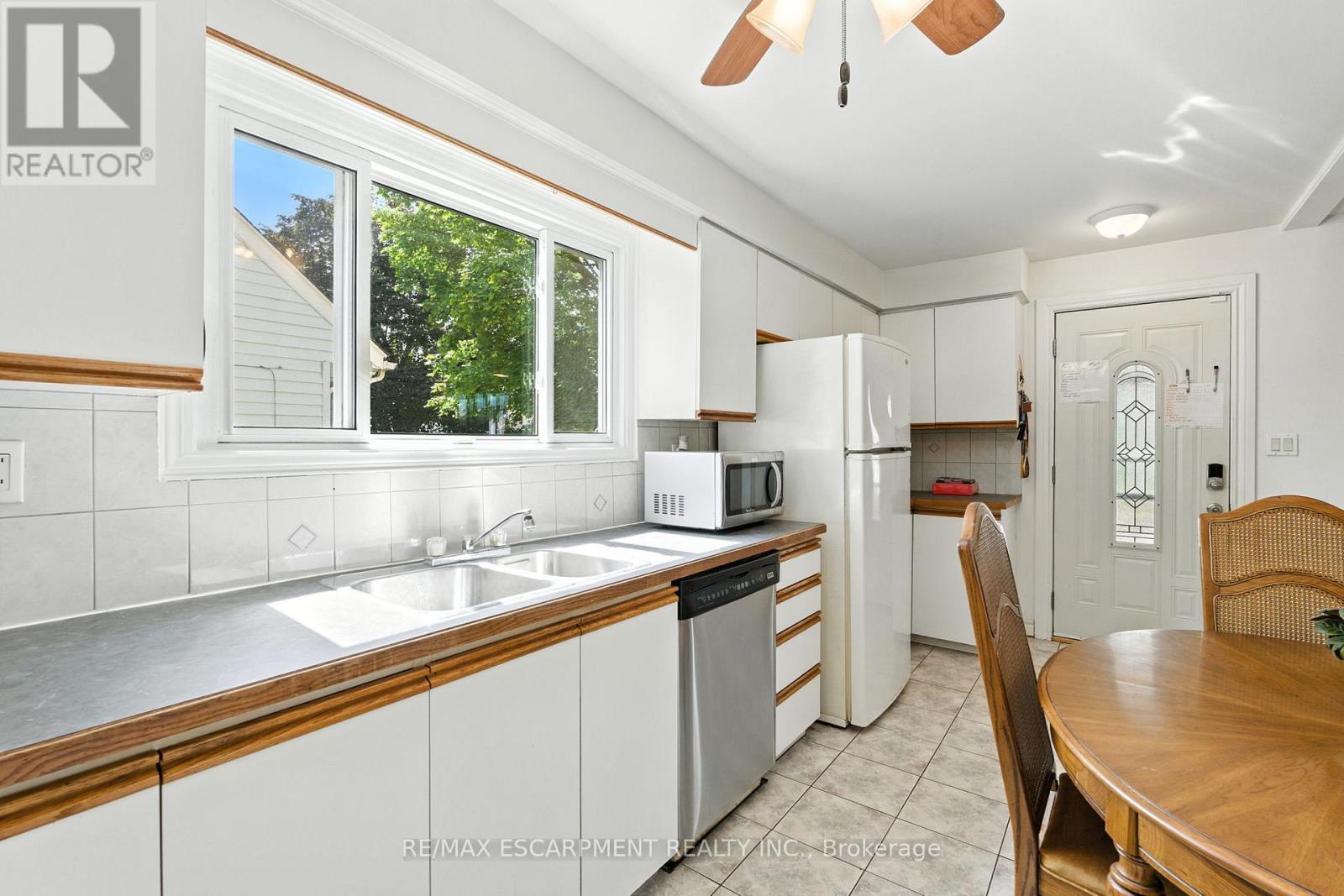 172 Adair Avenue N, Hamilton, Ontario  L8H 6A9 - Photo 17 - X12364820