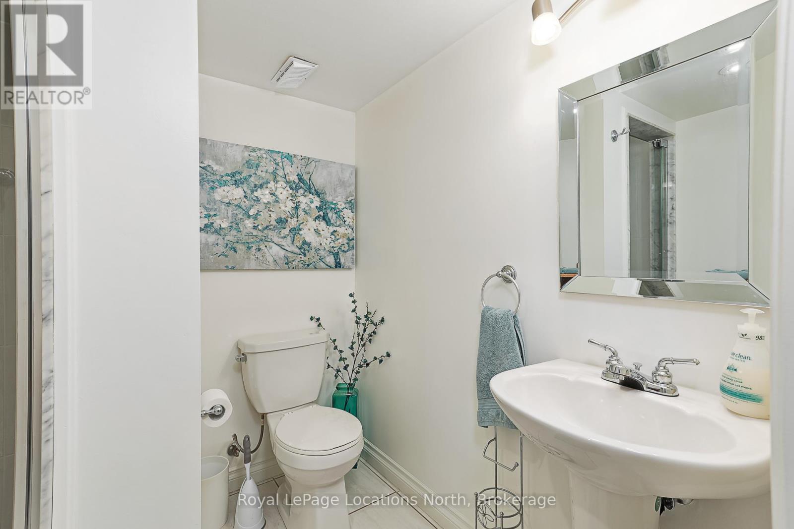 35 Sandy Coast Crescent, Wasaga Beach, Ontario  L9Z 2L2 - Photo 32 - S12364829