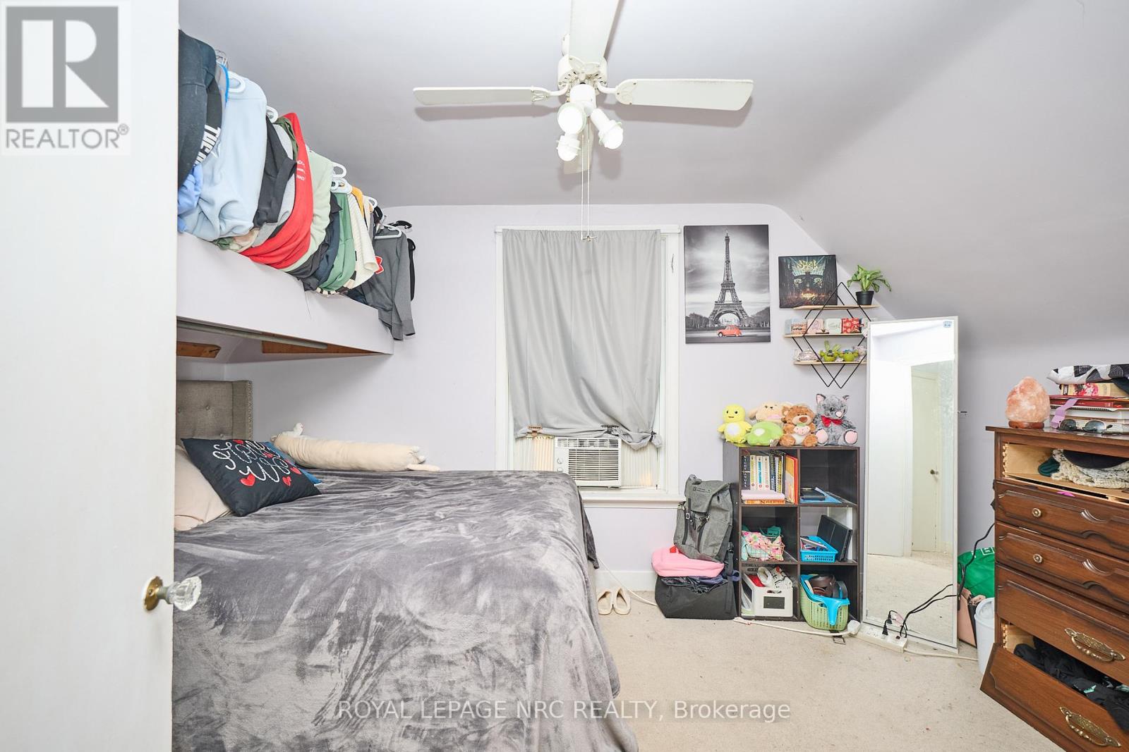 7221 Windsor Crescent, Niagara Falls, Ontario  L2G 1G2 - Photo 17 - X12364872