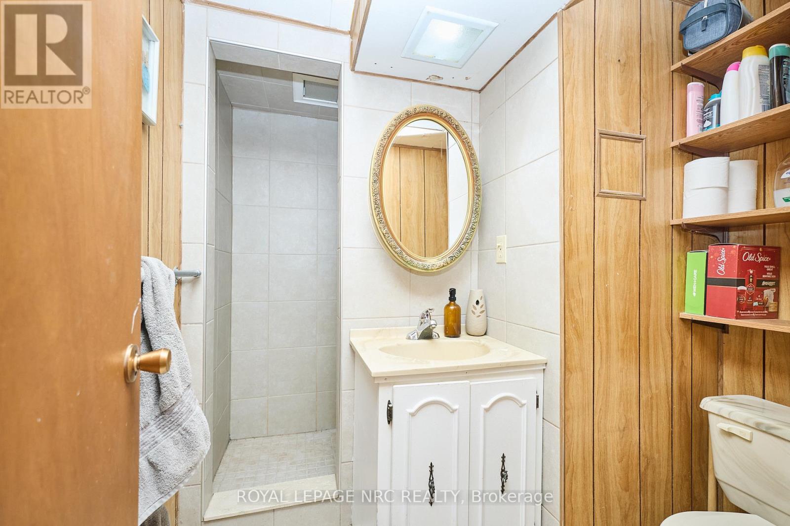 7221 Windsor Crescent, Niagara Falls, Ontario  L2G 1G2 - Photo 20 - X12364872