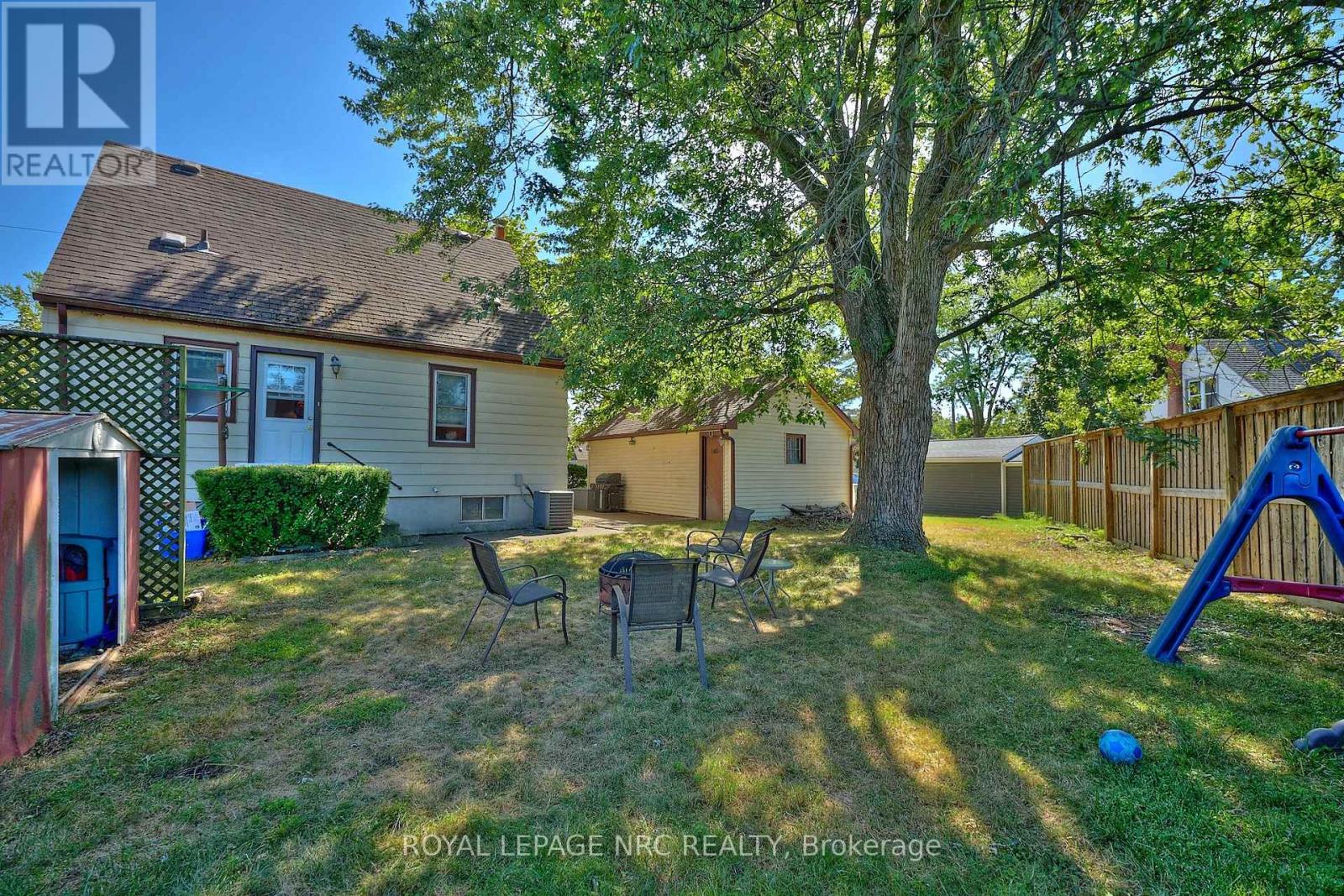 7221 Windsor Crescent, Niagara Falls, Ontario  L2G 1G2 - Photo 26 - X12364872