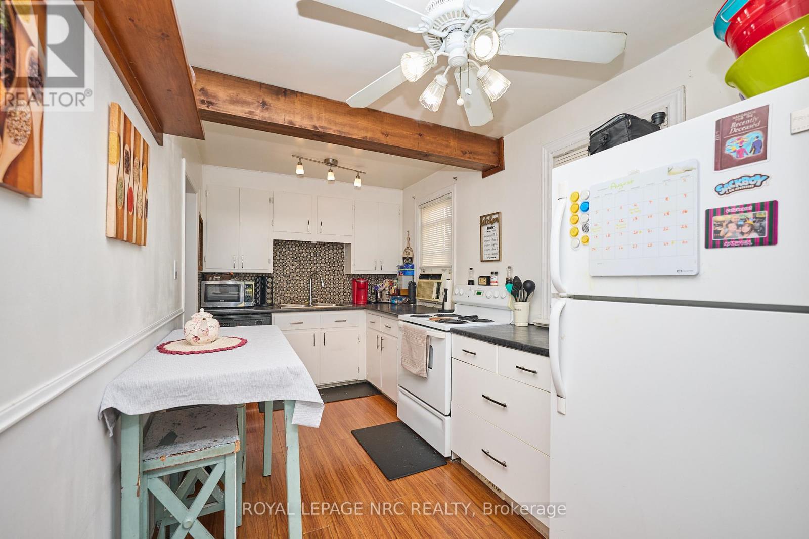 7221 Windsor Crescent, Niagara Falls, Ontario  L2G 1G2 - Photo 5 - X12364872