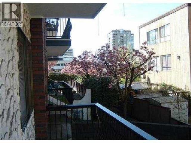 103 214 E 15th Street, North Vancouver, British Columbia  V7L 2R3 - Photo 2 - R3040525