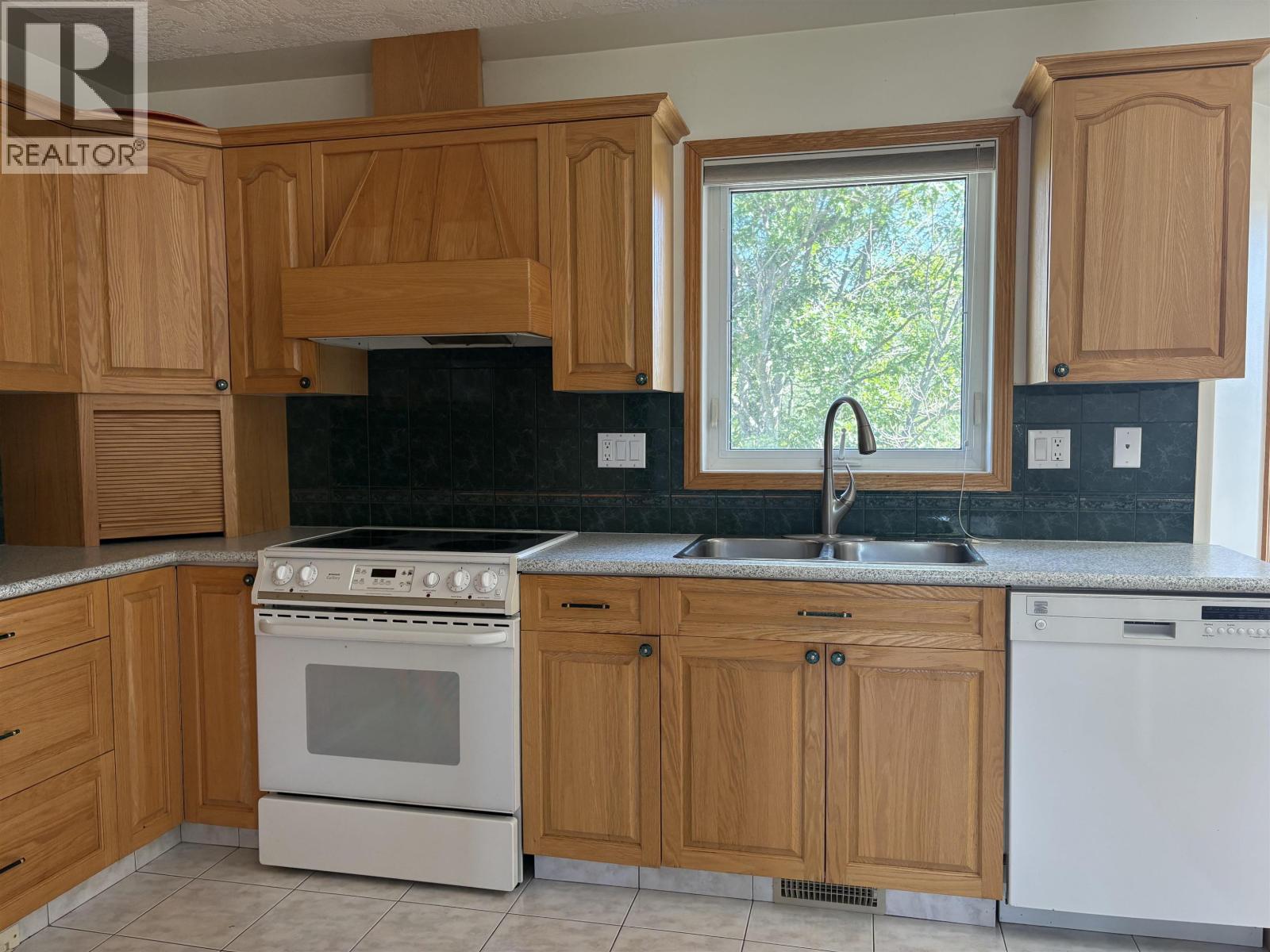 2362 Mctavish Road, Prince George, British Columbia  V2K 5R5 - Photo 9 - R3040512