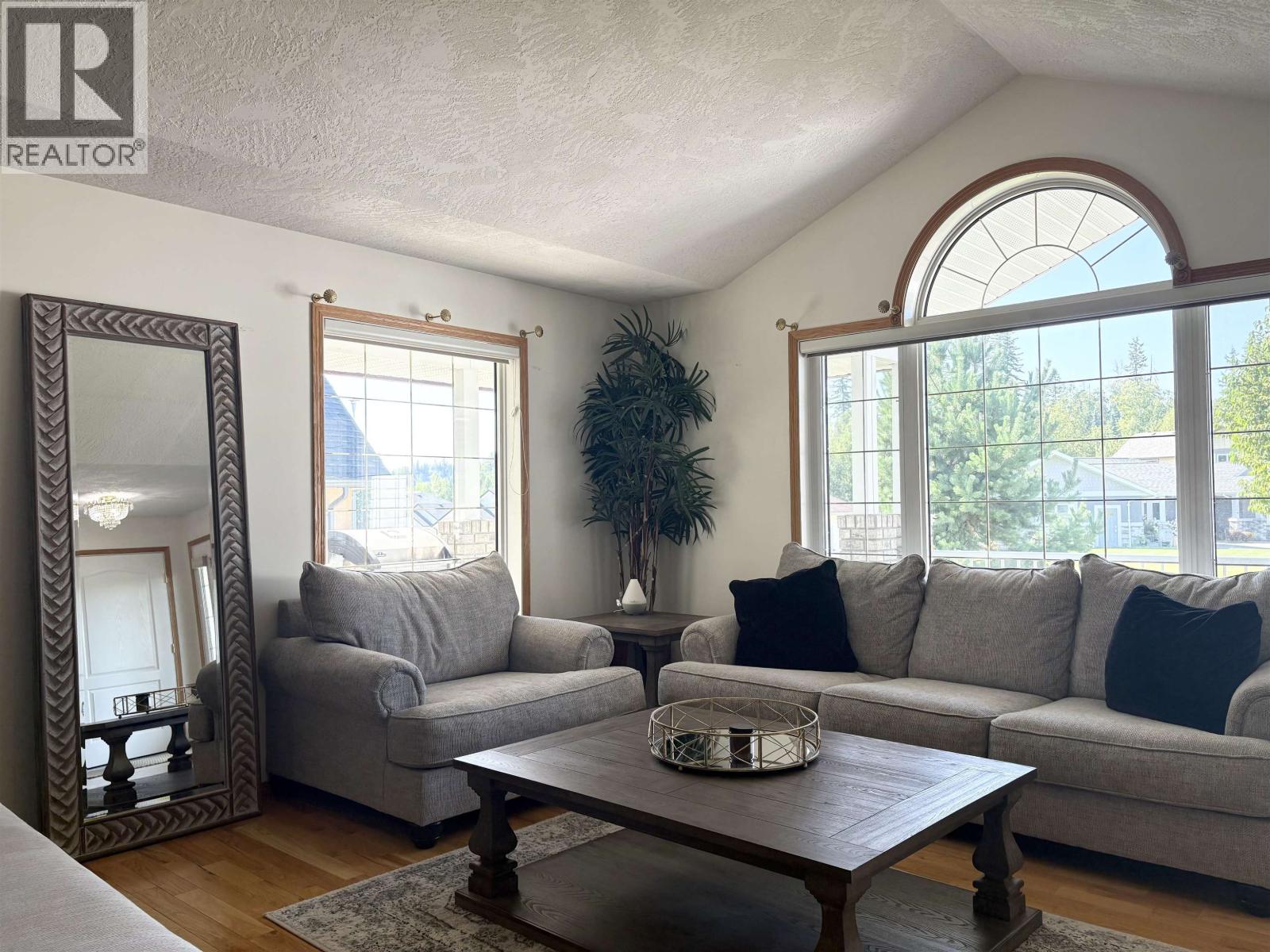 2362 Mctavish Road, Prince George, British Columbia  V2K 5R5 - Photo 2 - R3040512