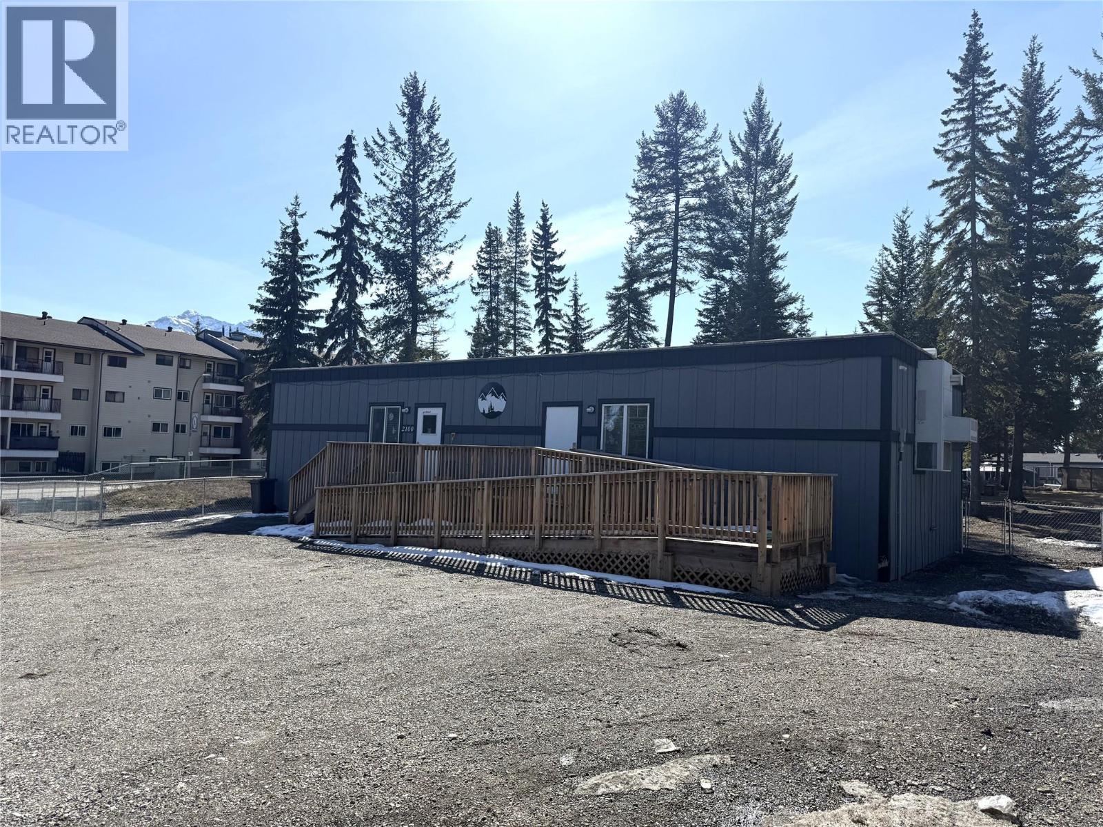 2100 Balmer Drive, Elkford, British Columbia  V0B 1H0 - Photo 47 - 10343063