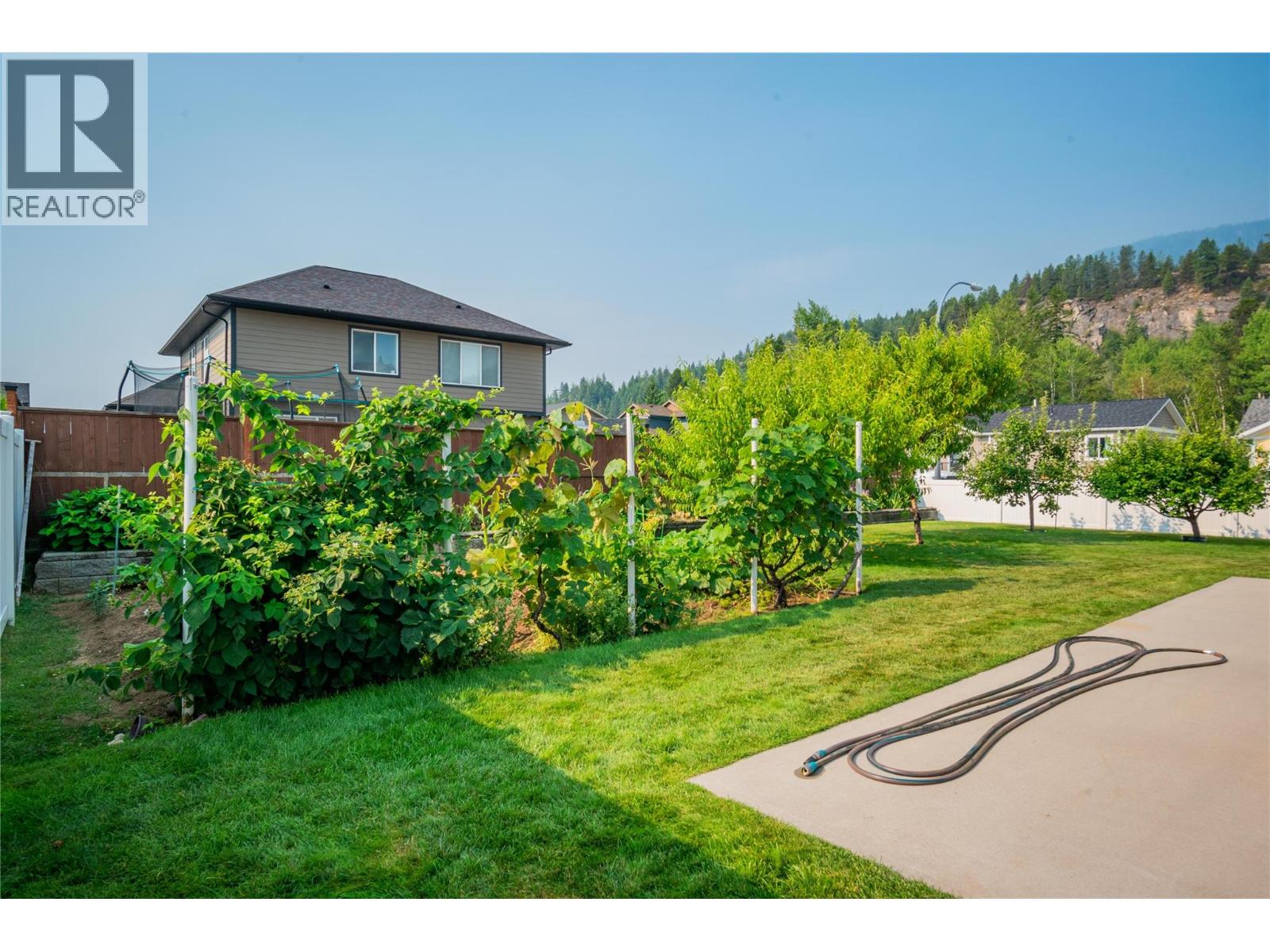 1532 Aspen Lane, Castlegar, British Columbia  V1N 4X8 - Photo 31 - 10360671