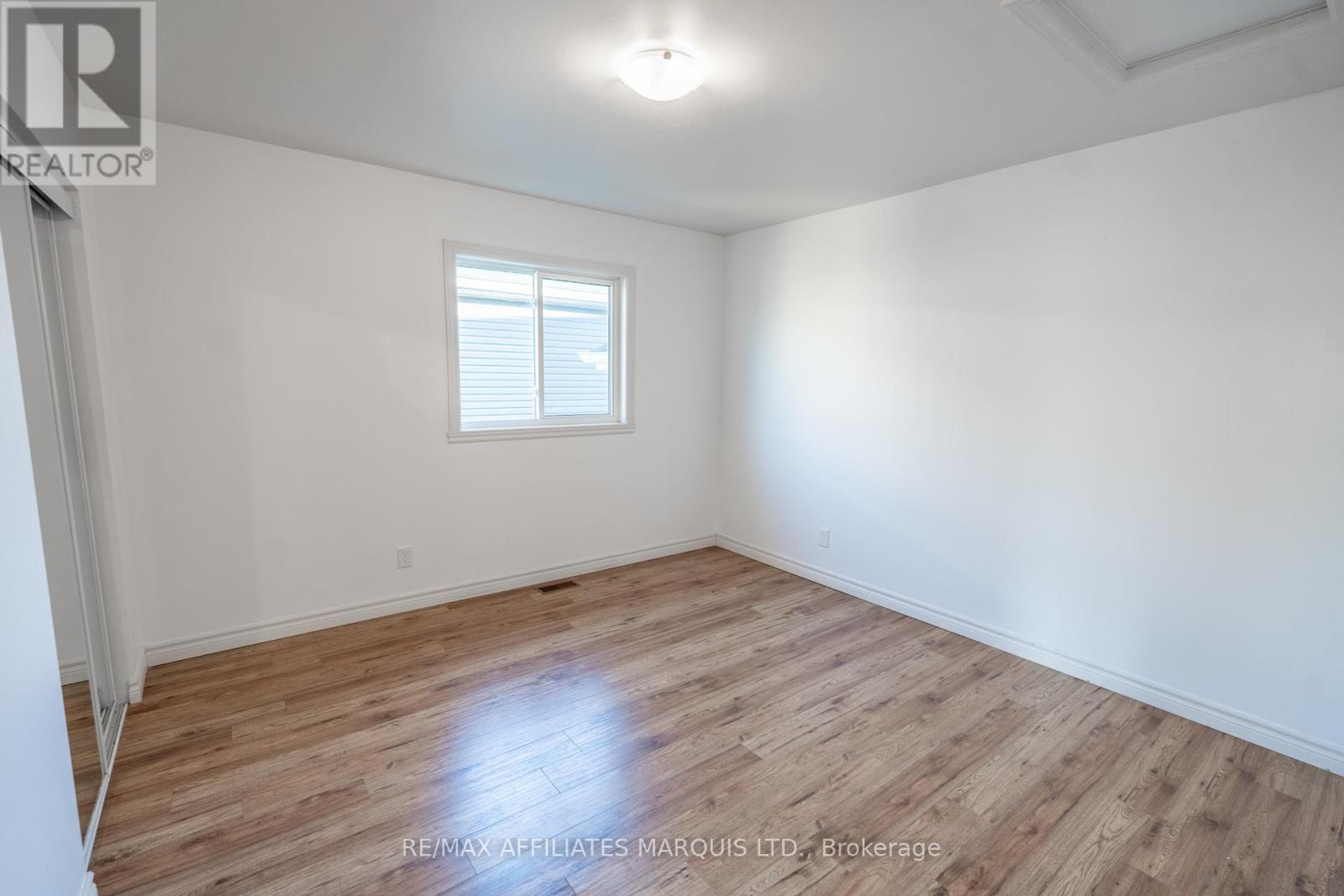 101 French Avenue, South Stormont, Ontario  K0C 2P0 - Photo 16 - X12364873