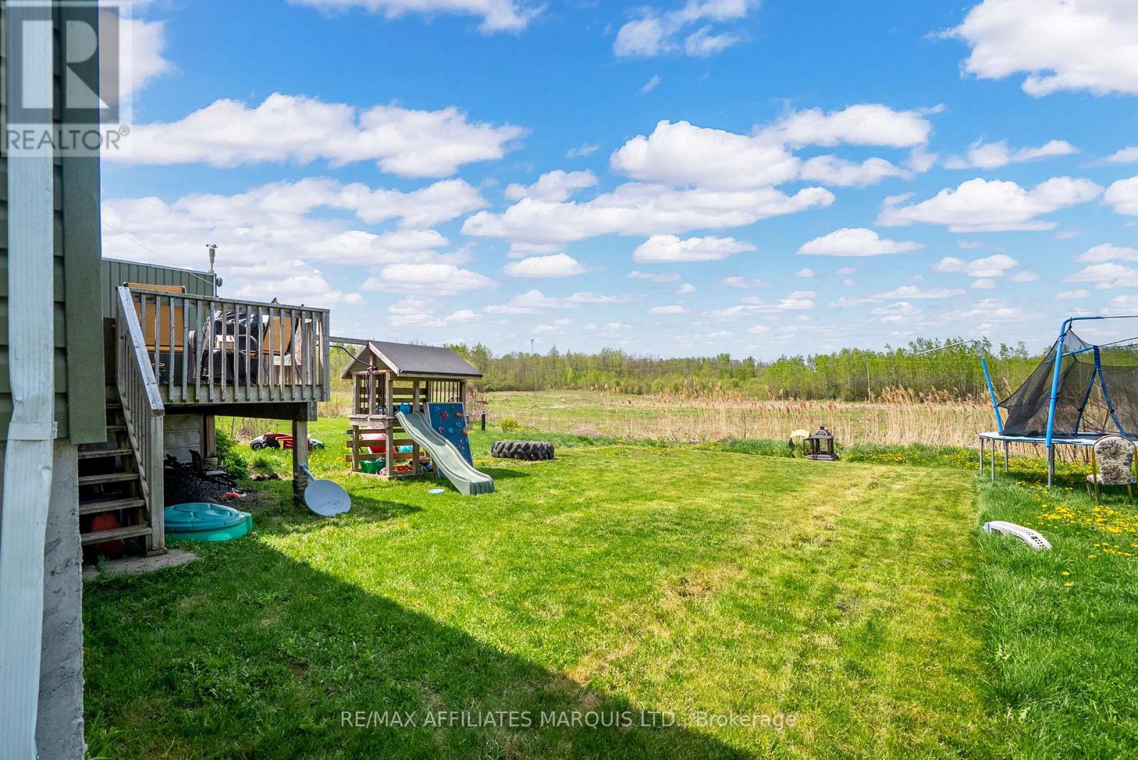 101 French Avenue, South Stormont, Ontario  K0C 2P0 - Photo 25 - X12364873