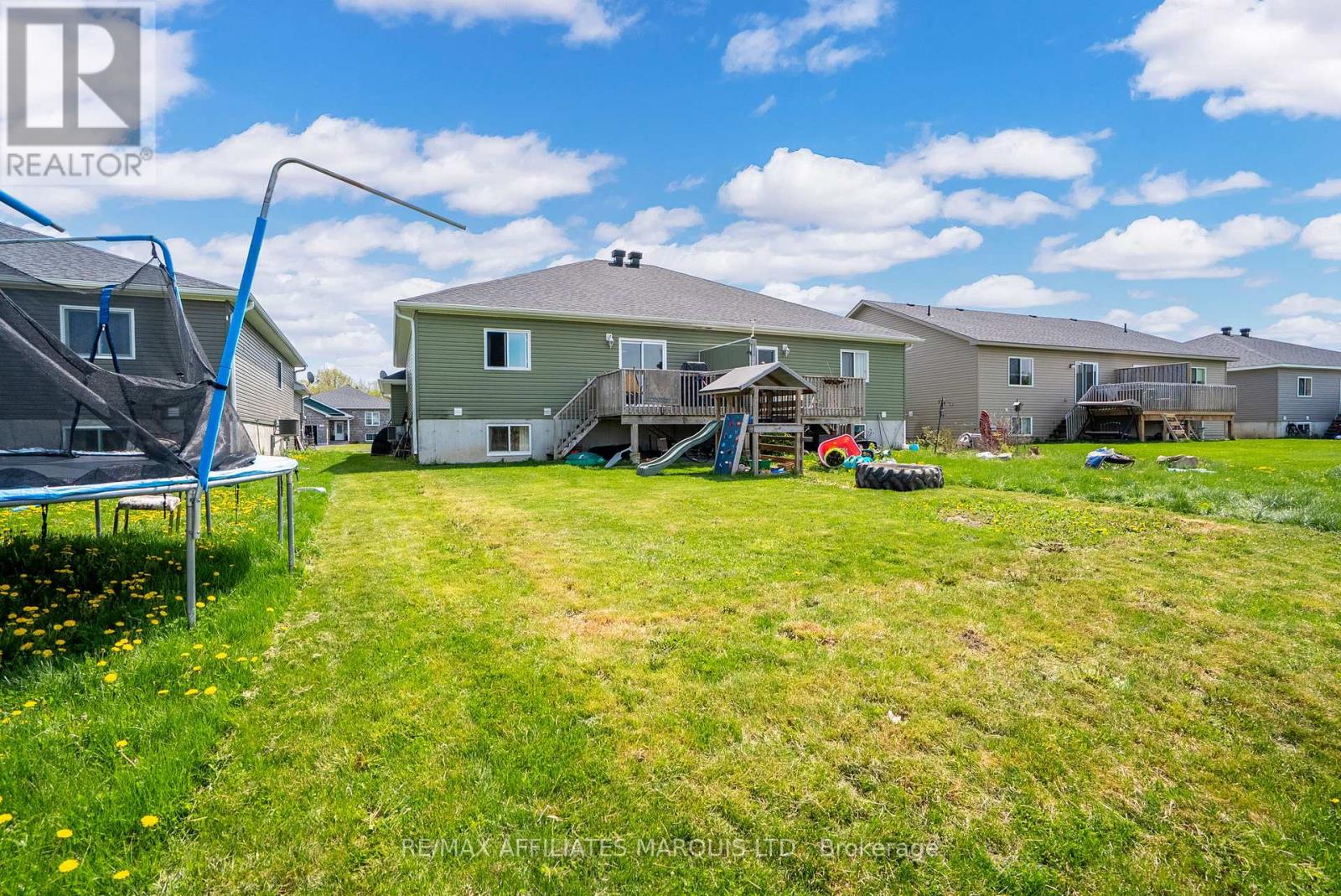 101 French Avenue, South Stormont, Ontario  K0C 2P0 - Photo 26 - X12364873