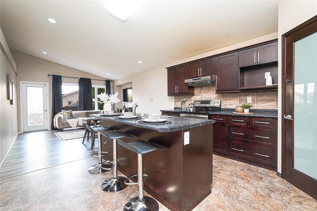 165 Strasbourg Drive, Winnipeg, Manitoba  R2P 1S1 - Photo 5 - 202521427