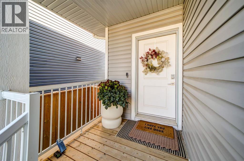 Property at 2725 46 Street S image 4