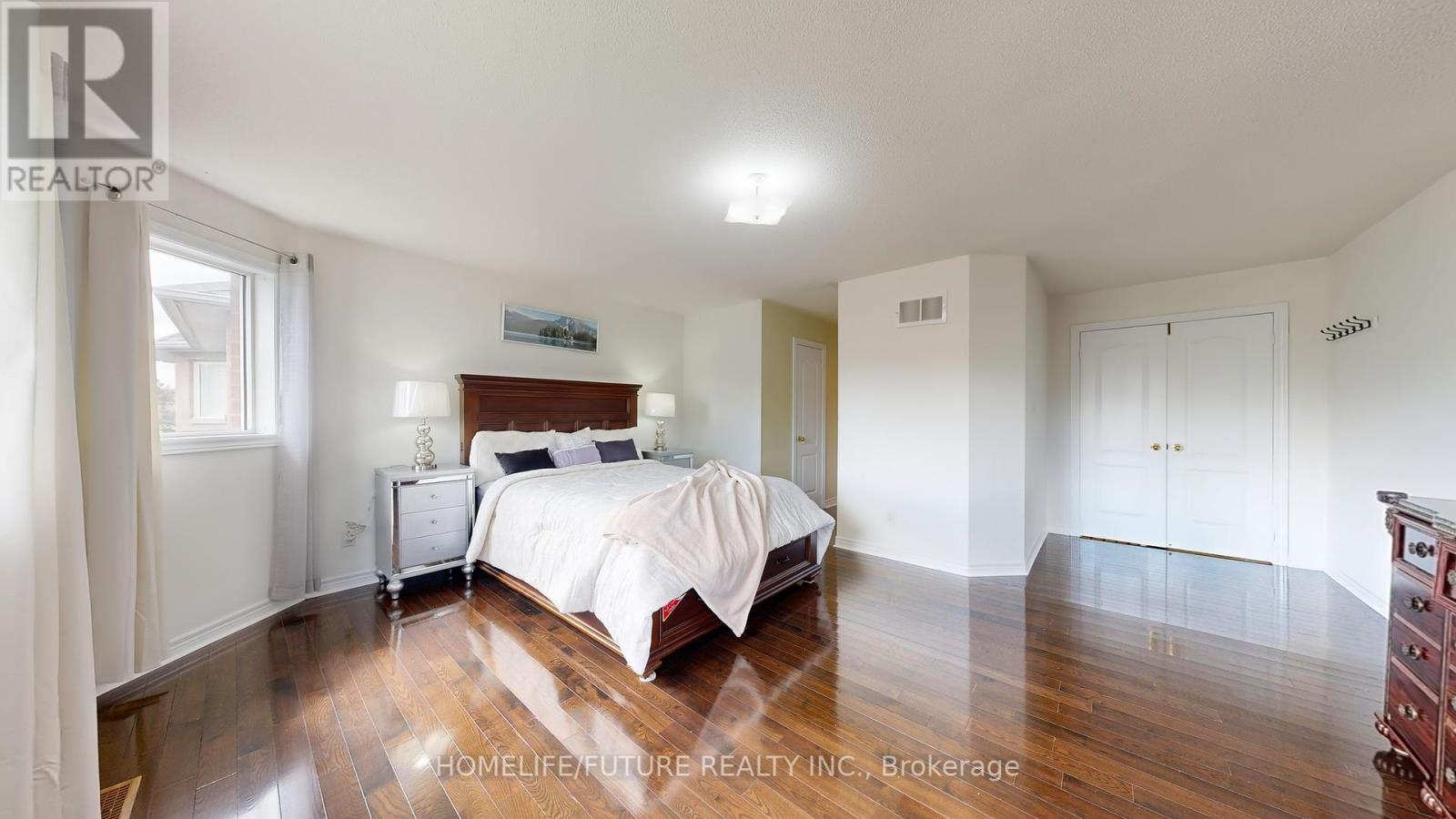 51 Estate Garden Drive, Richmond Hill, Ontario  L4E 3V5 - Photo 26 - N12357335