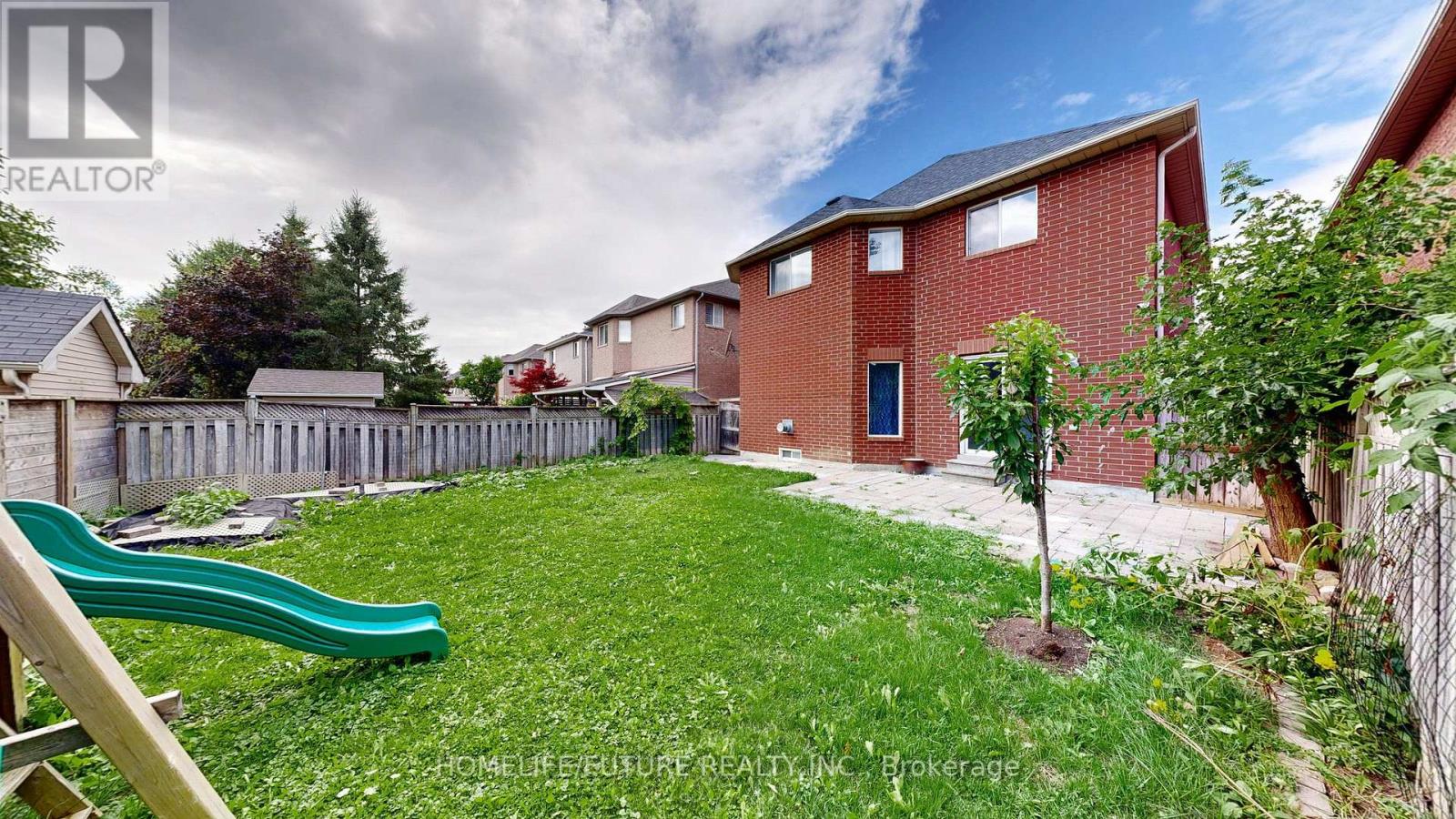 51 Estate Garden Drive, Richmond Hill, Ontario  L4E 3V5 - Photo 45 - N12357335