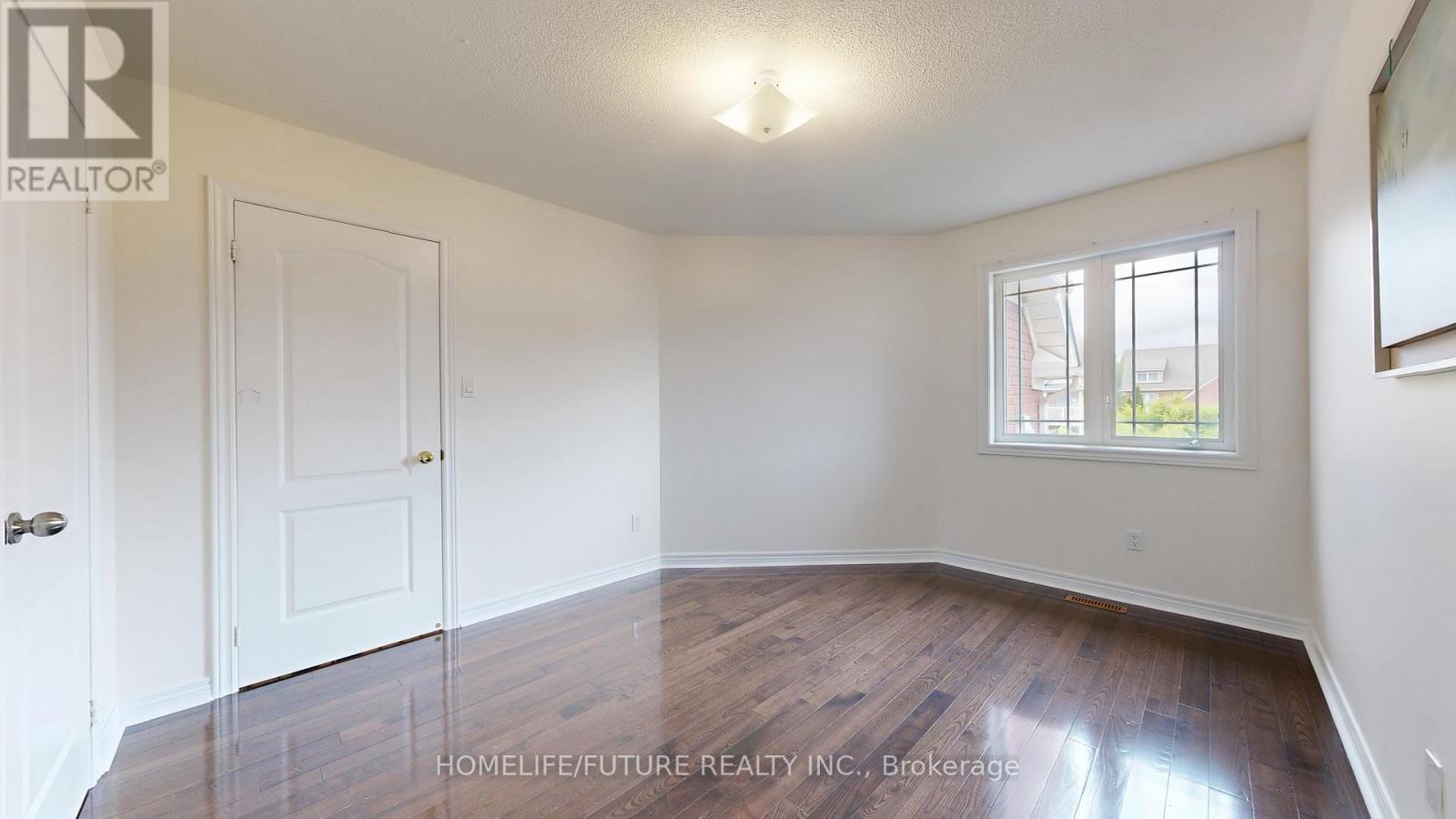 51 Estate Garden Drive, Richmond Hill, Ontario  L4E 3V5 - Photo 20 - N12357335