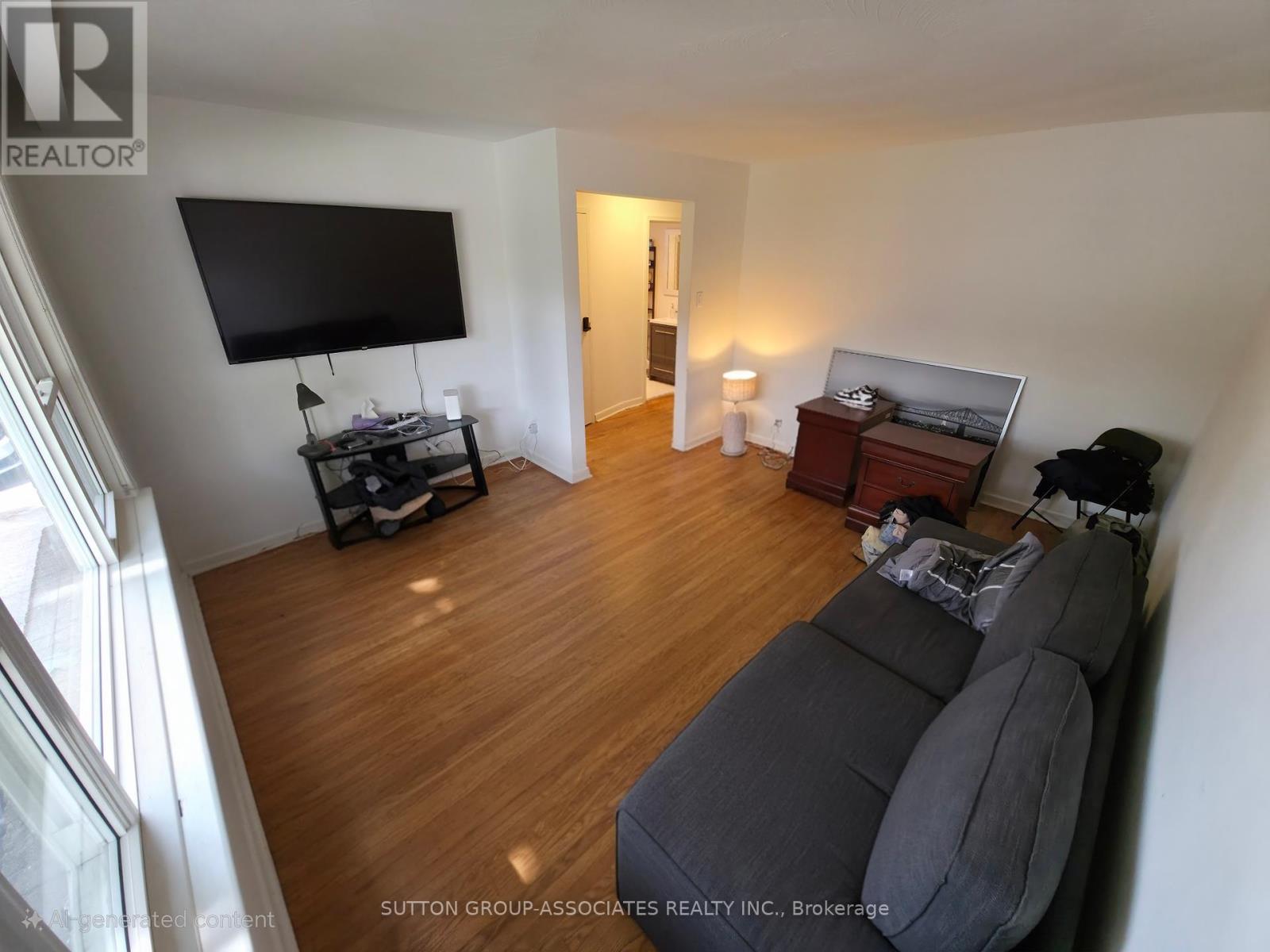 Property at 120 EDINBOROUGH COURT image 5