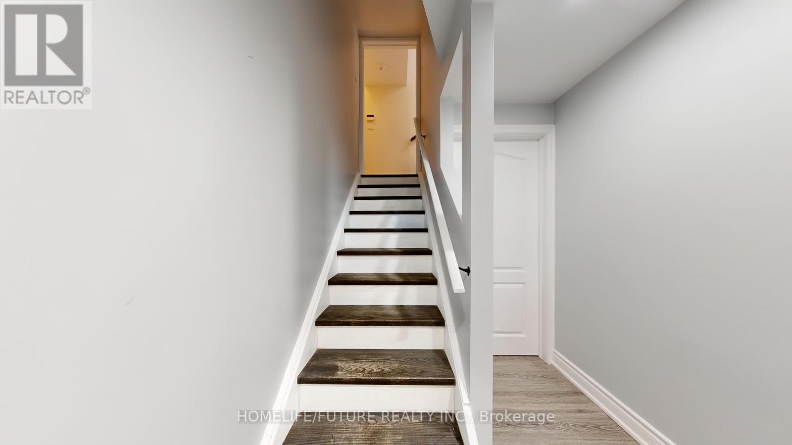 51 Estate Garden Drive, Richmond Hill, Ontario  L4E 3V5 - Photo 31 - N12357335