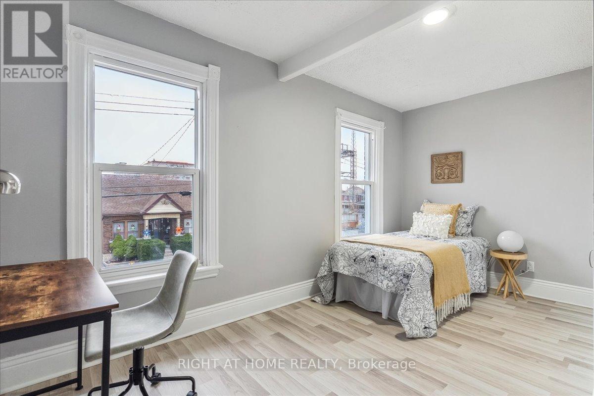 16 Birch Avenue E, Hamilton, Ontario  L8L 6H3 - Photo 6 - X12268971