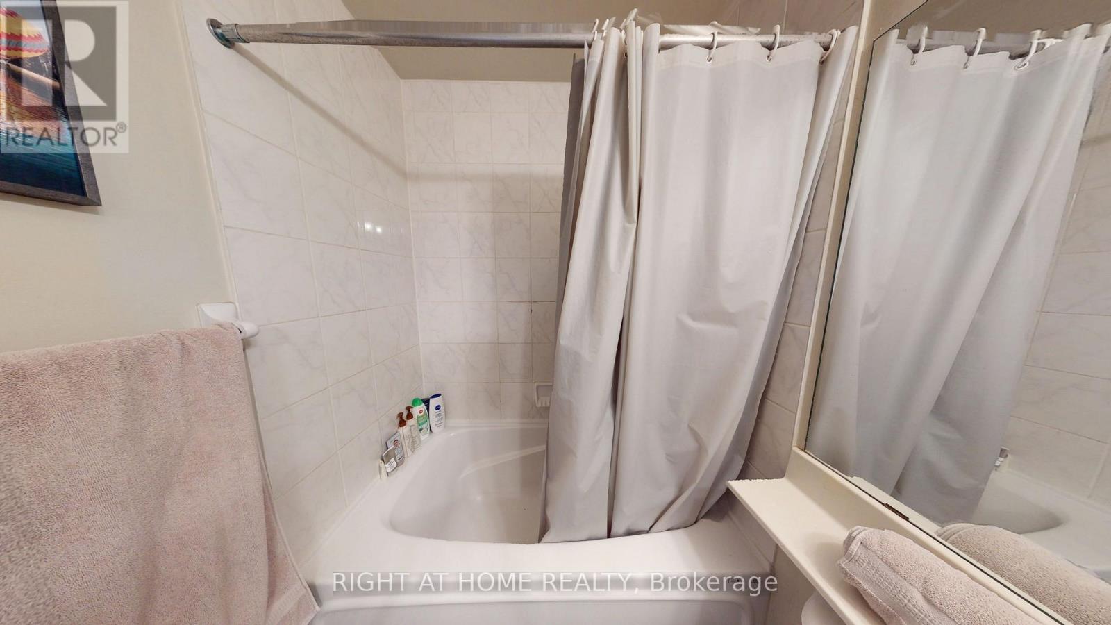908 - 438 Richmond Street W, Toronto, Ontario  M5V 3S6 - Photo 8 - C12364837