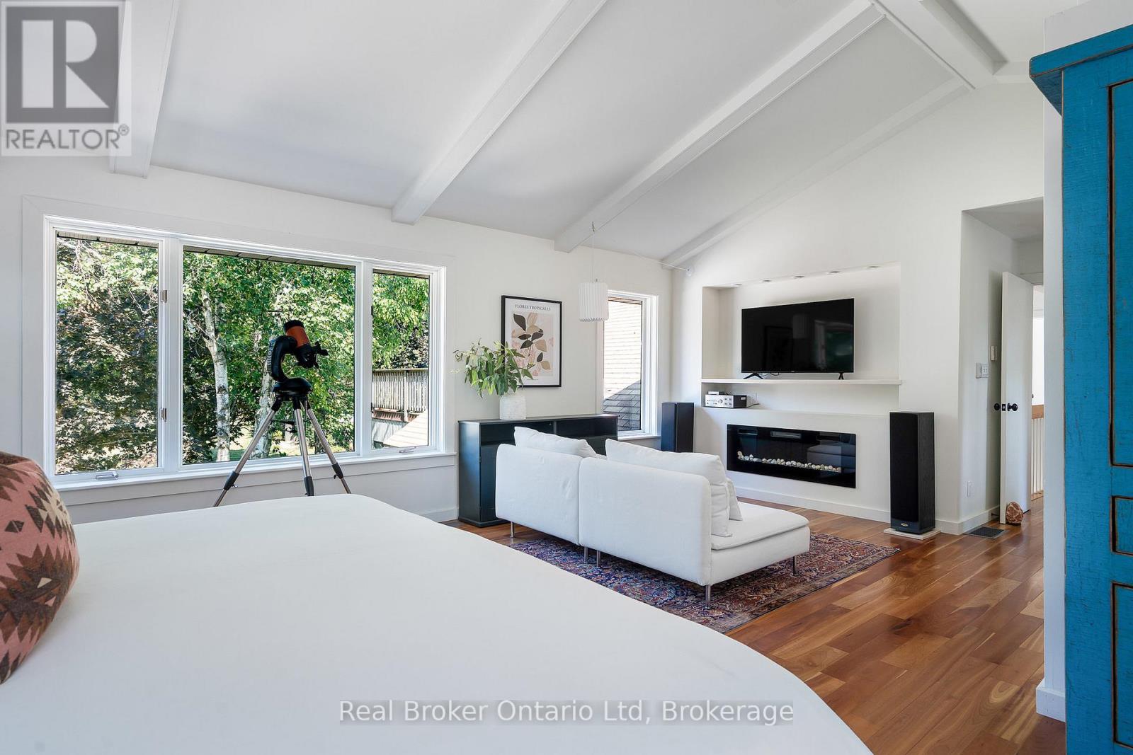 46447 Old Mail Road, Meaford, Ontario  N4L 1W7 - Photo 22 - X12363748