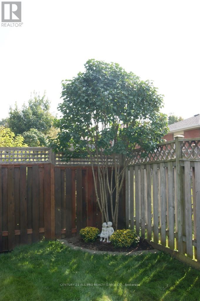976 Glenhare Street, Cobourg, Ontario  K9A 5G4 - Photo 8 - X12364933