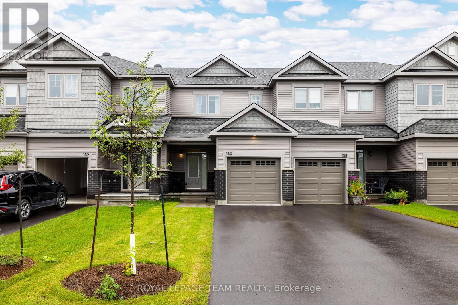 Property at 130 WABIKON CRESCENT image 3