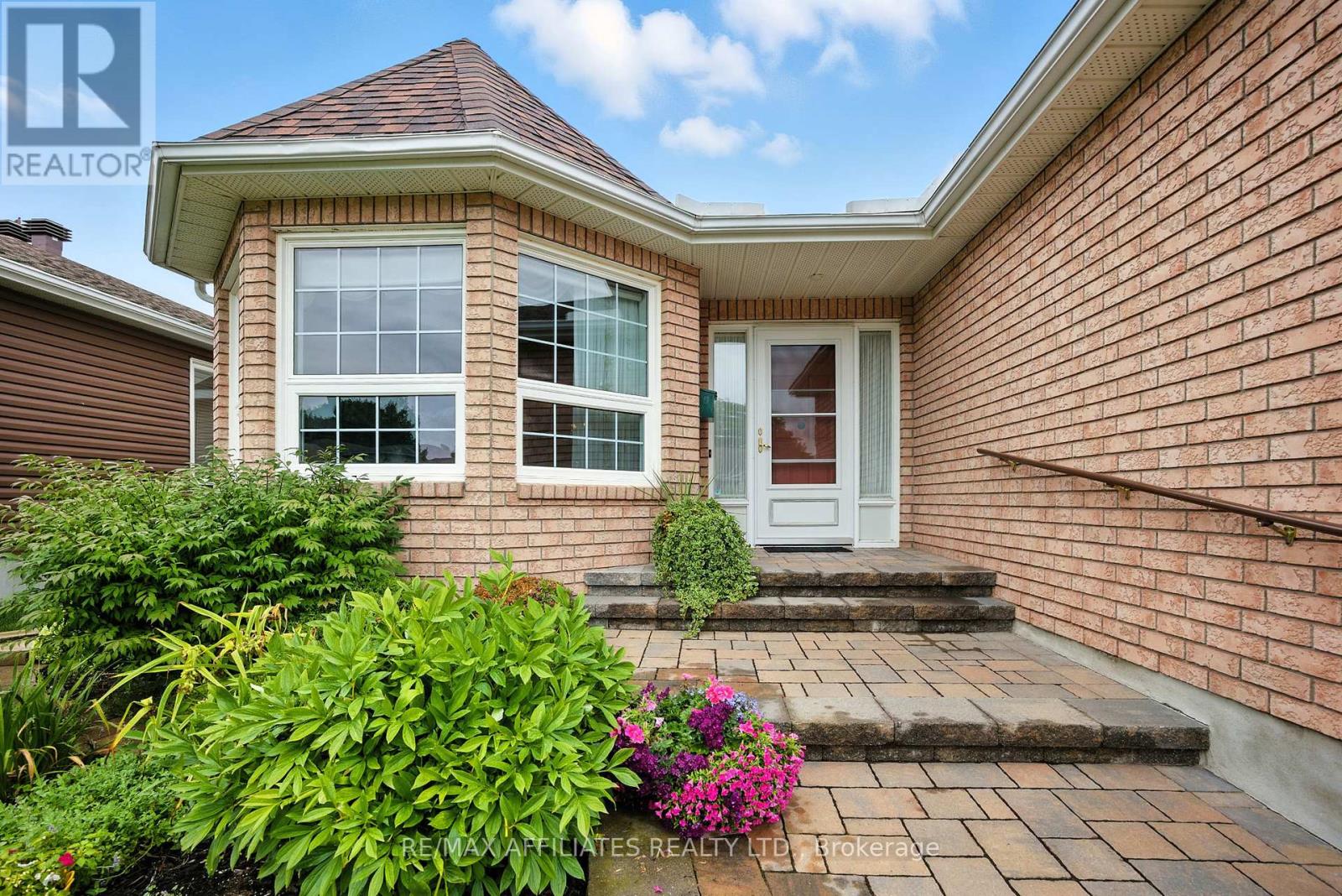 74 Decaria Boulevard, Perth, Ontario  K7H 3R3 - Photo 2 - X12364961