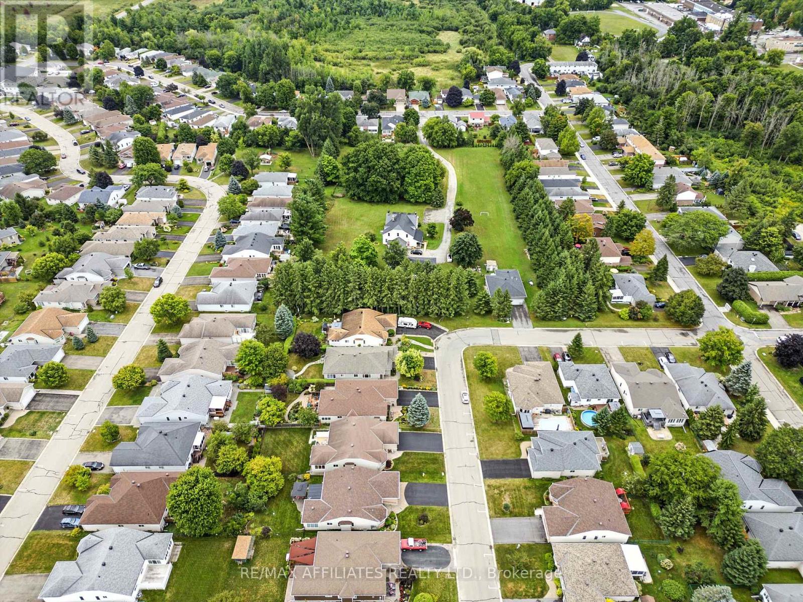 74 Decaria Boulevard, Perth, Ontario  K7H 3R3 - Photo 37 - X12364961