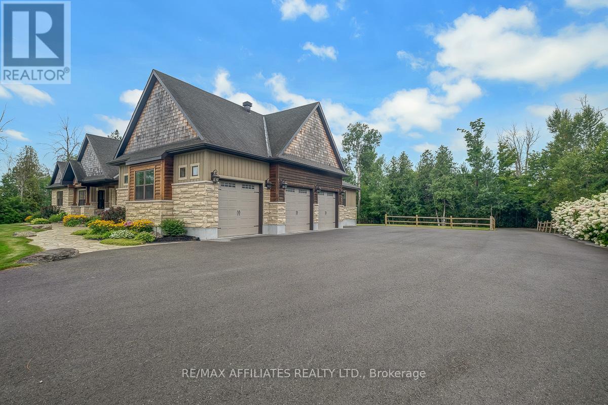 111 Ironstone Court, Ottawa, Ontario  K2S 0L4 - Photo 3 - X12364998
