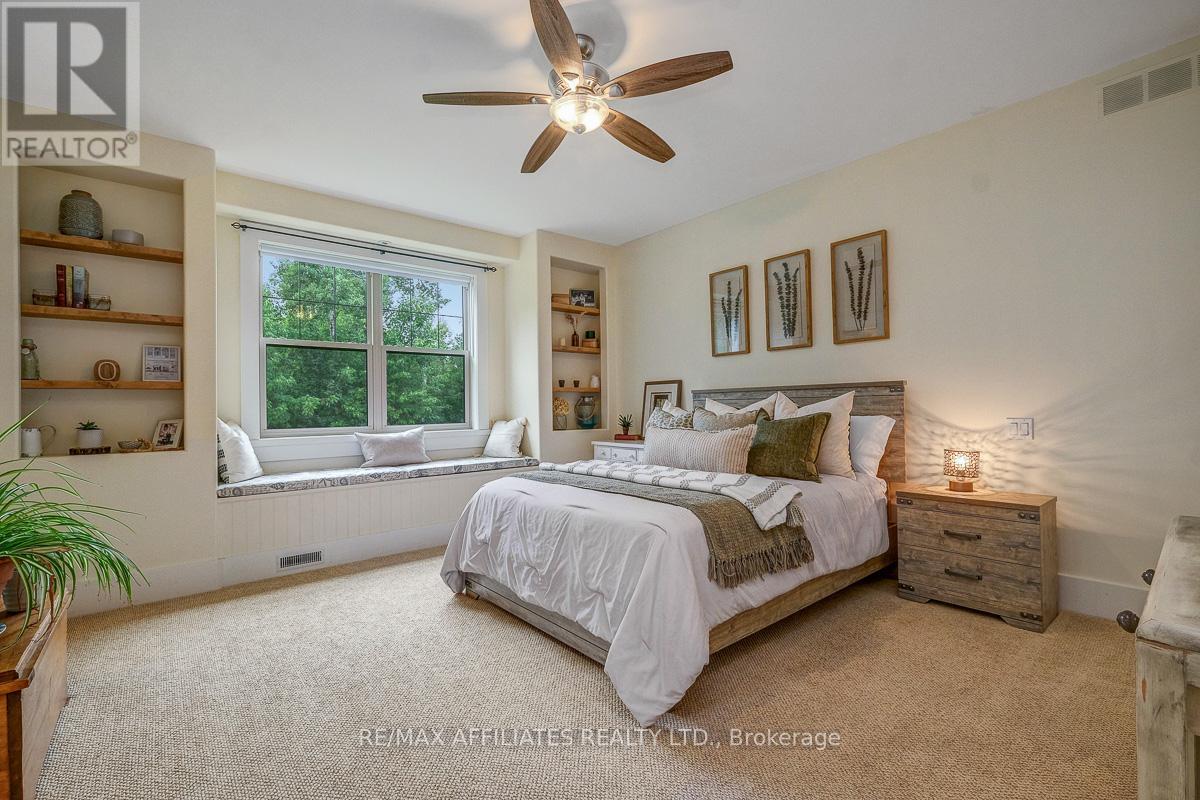 111 Ironstone Court, Ottawa, Ontario  K2S 0L4 - Photo 35 - X12364998