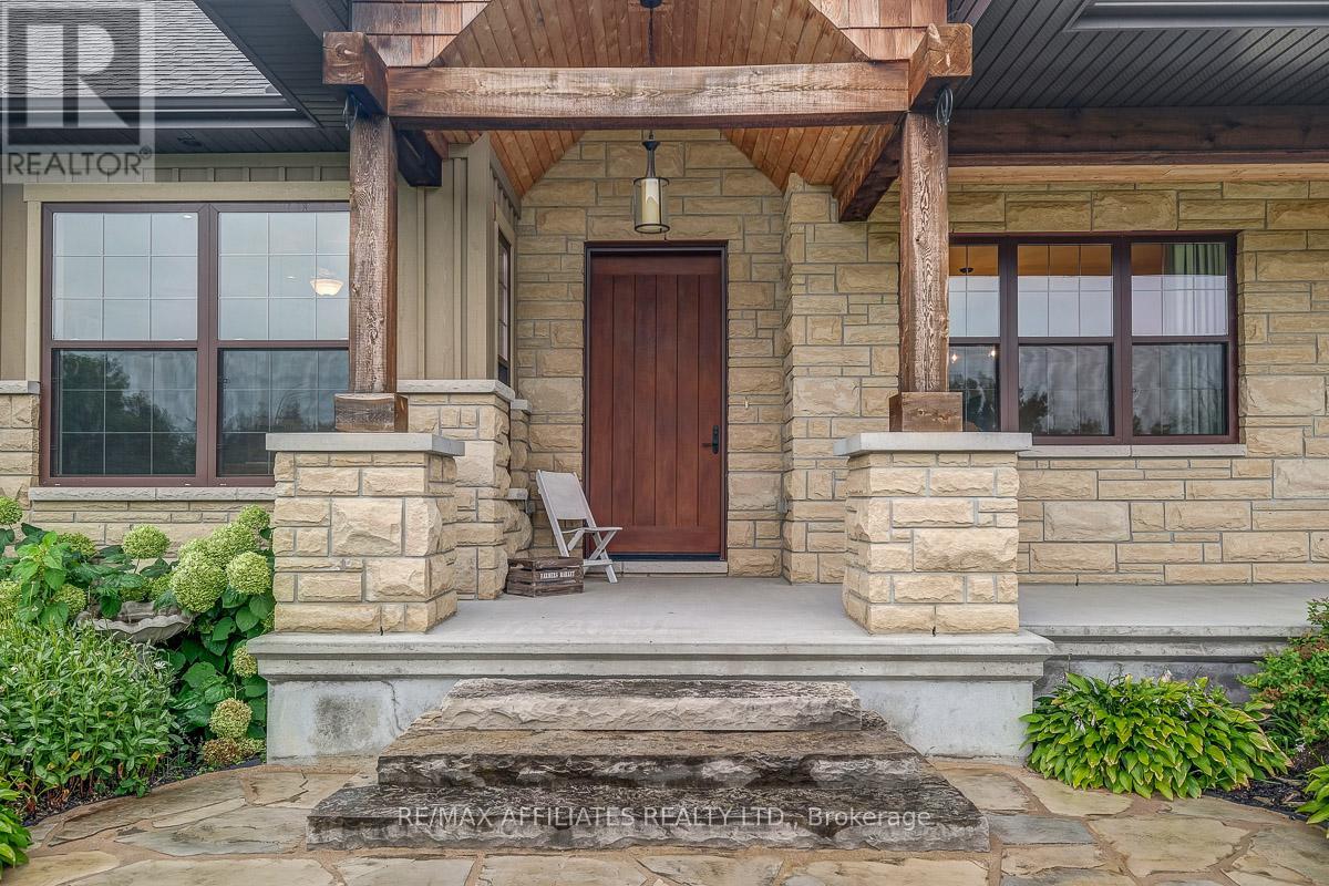 111 Ironstone Court, Ottawa, Ontario  K2S 0L4 - Photo 5 - X12364998
