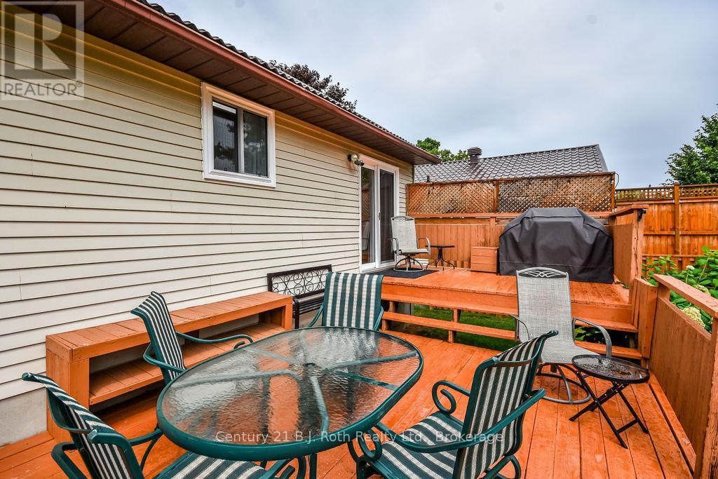 65 Lahay Avenue, Orillia, Ontario  L3V 7A2 - Photo 37 - S12364931