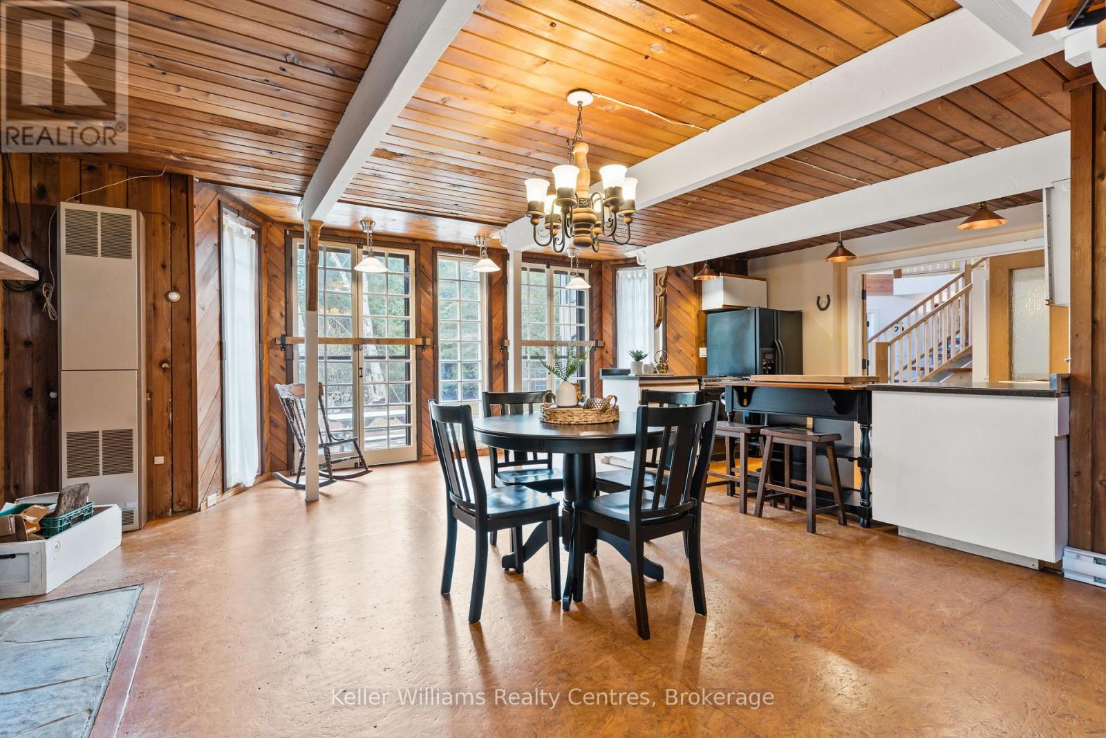 17 Thomas Street, South Bruce Peninsula, Ontario  N0H 2T0 - Photo 32 - X12364994