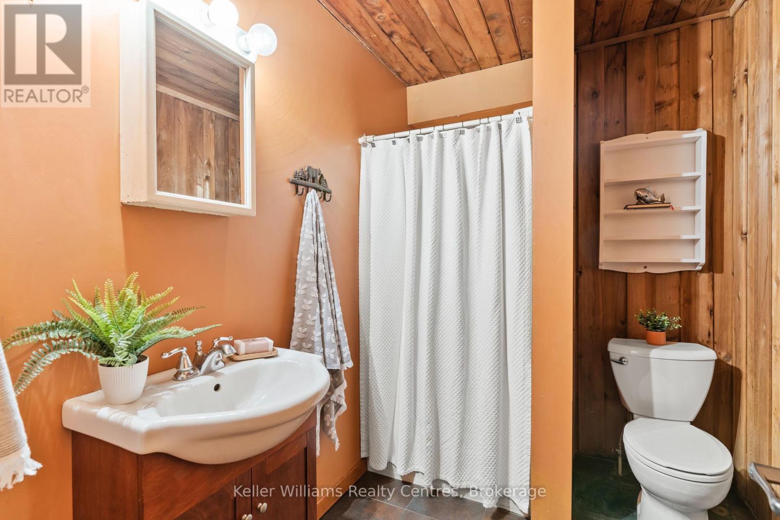 17 Thomas Street, South Bruce Peninsula, Ontario  N0H 2T0 - Photo 37 - X12364994
