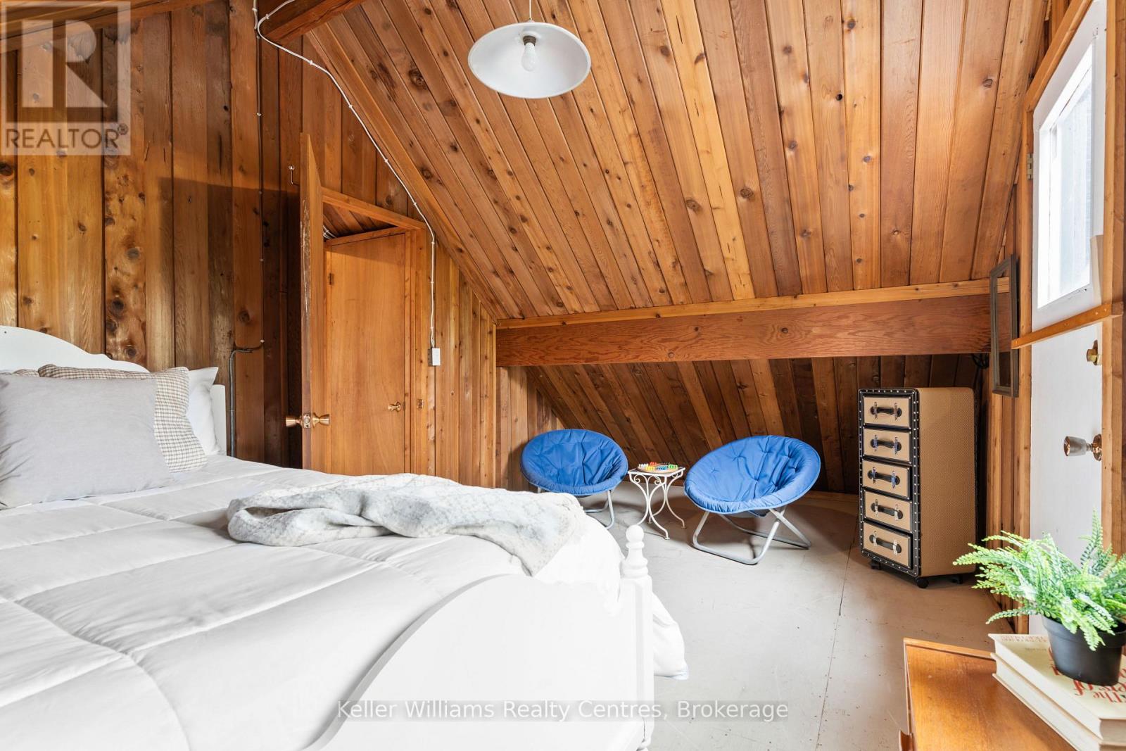 17 Thomas Street, South Bruce Peninsula, Ontario  N0H 2T0 - Photo 39 - X12364994