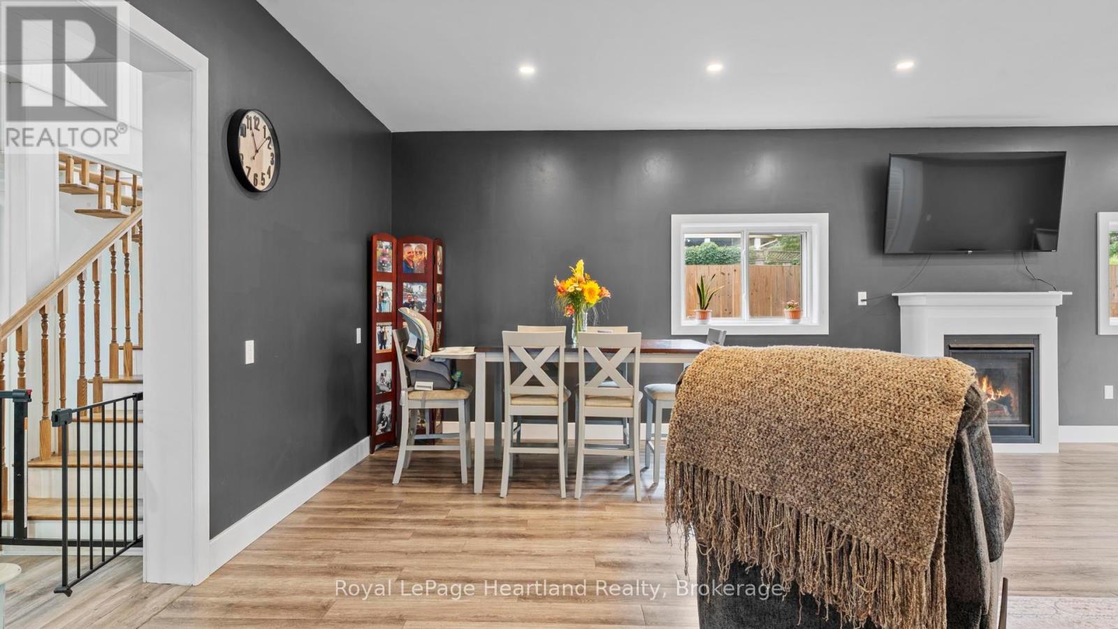 422 Willoughby Street, Huron-Kinloss, Ontario  N0G 2H0 - Photo 6 - X12365005