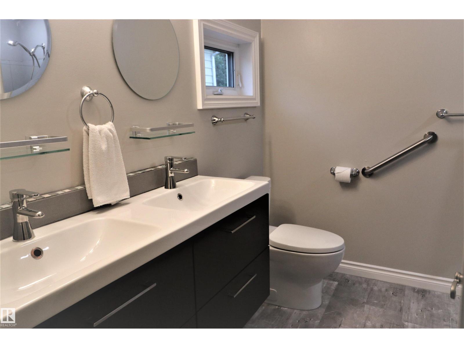 Property at 4317 54 ST image 1